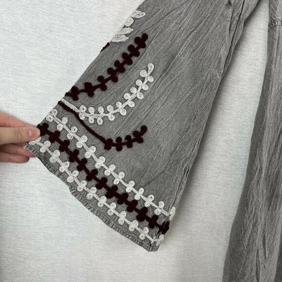 A&A Gray Peasant Blouse top Crochet Embroidered Details - Picture 3 of 9